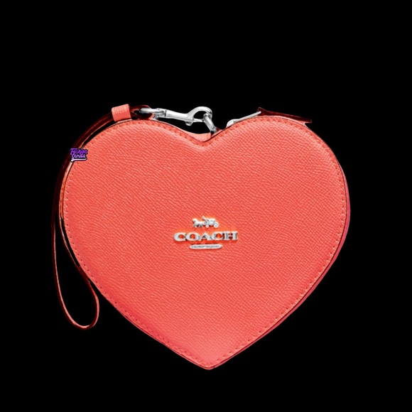 COACH Pink Heart Valentine Wristlet Limited Edition - Picture 8 of 8
